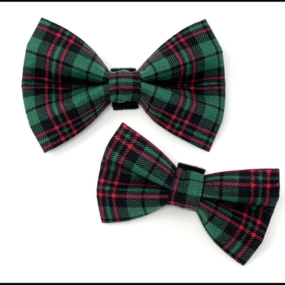 Green and Red Plaid Dog Bow Tie